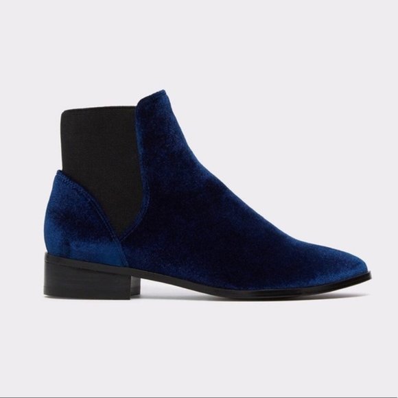 ALDO Nydia Blue Velvet Ankle Boots - Picture 2 of 9